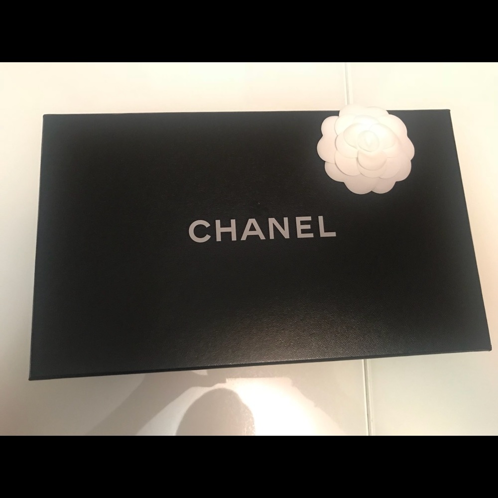 Shoebox